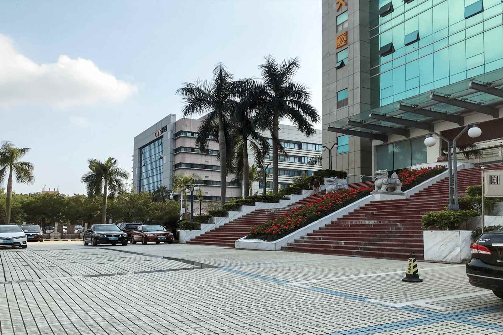 超力通大厦电梯图片