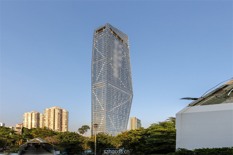 华侨城大厦外观图