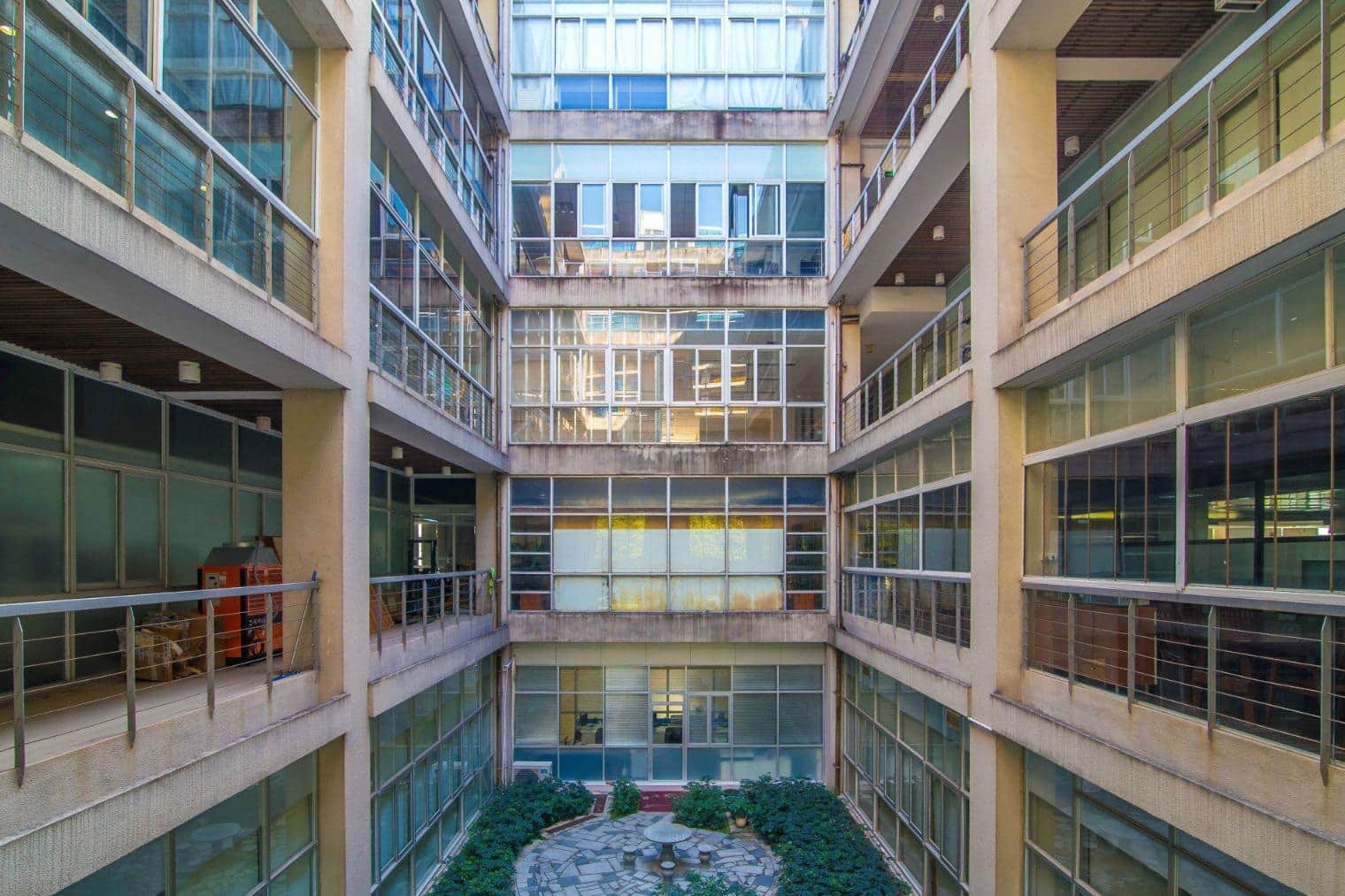 生产力大厦电梯图片