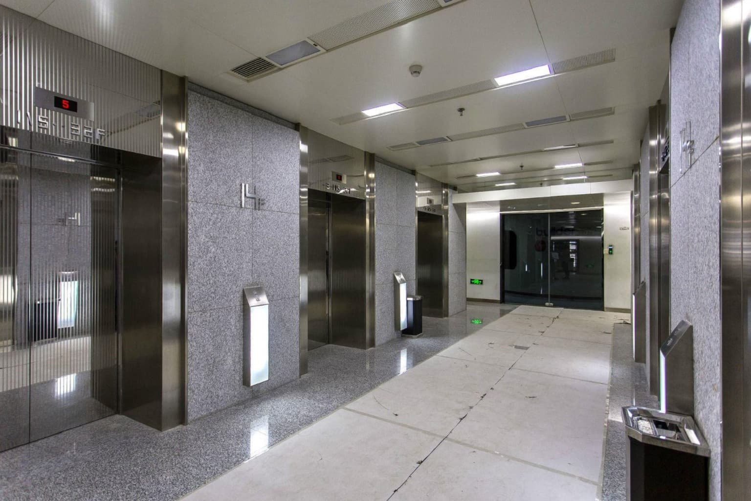 天利中央广场周边环境图