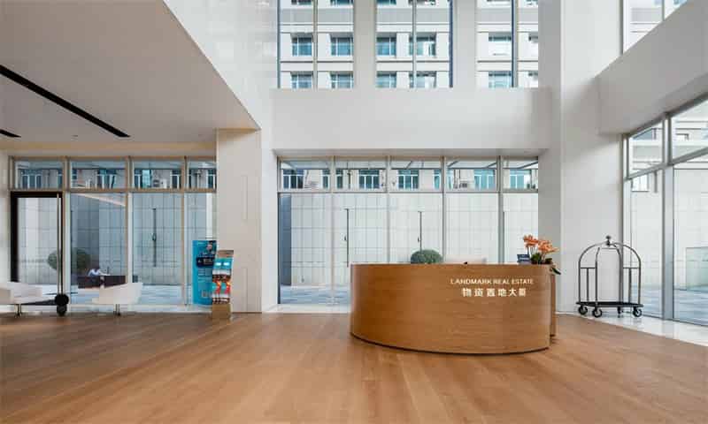 物资置地大厦电梯图片