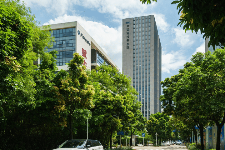 中科大厦外观图